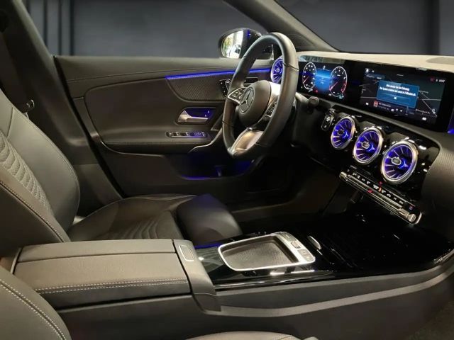 Mercedes-Benz CLA 200 Coupé Progressive