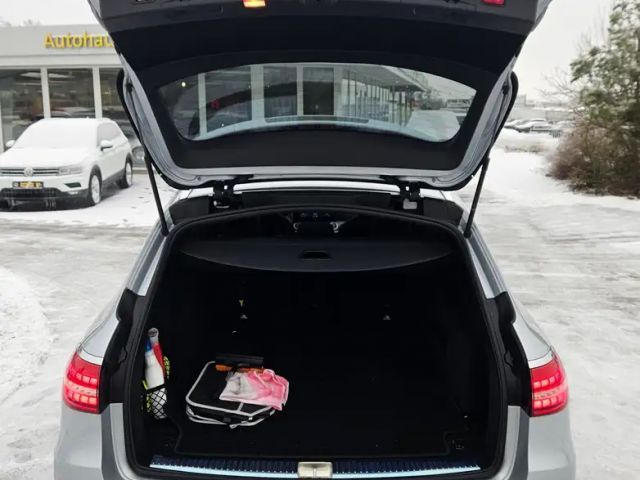 Mercedes-Benz E 300 4MATIC AMG Line E 300 d