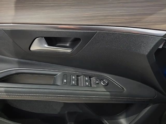 Peugeot 3008 EAT8 GT-Line Hybrid4