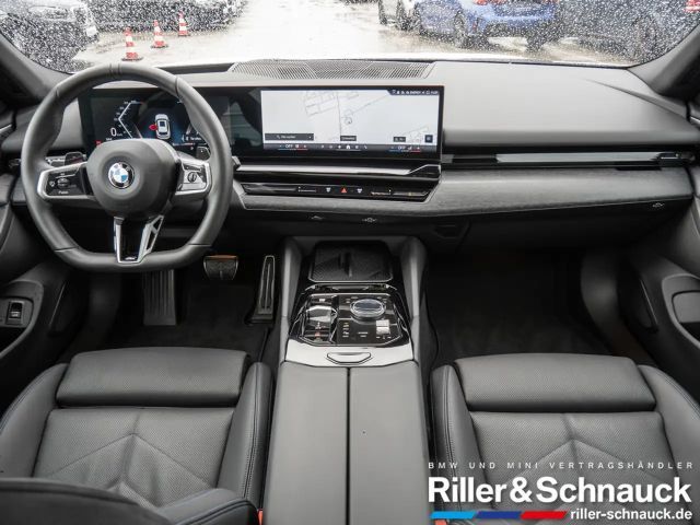 BMW 540 540d M-Sport Touring xDrive