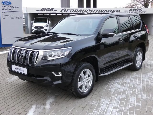 Toyota Land Cruiser 2.8 "Executive" #4WD #AHK #LEDER #JBL #SHZ