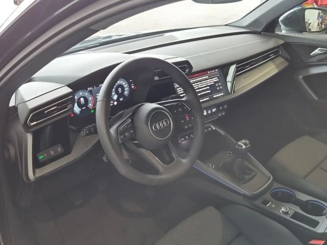 Audi A3 30 TDI Sedan