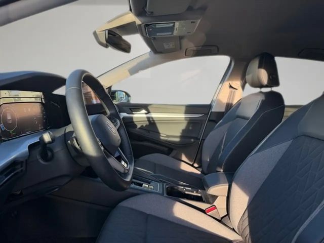 Volkswagen Golf 1.5 eTSI DSG Golf VIII