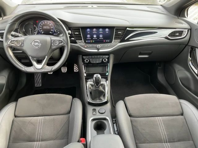 Opel Astra Sports Tourer Ultimate