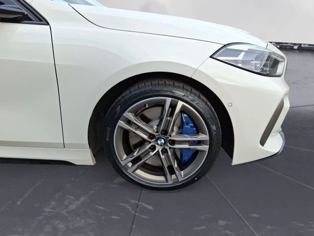 BMW 135 135i Sedan xDrive