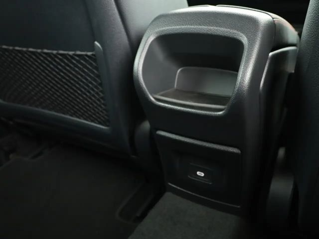 Mercedes-Benz A 200 AMG Line