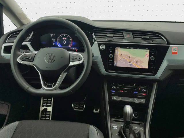 Volkswagen Touran 1.5 TSI DSG IQ.Drive