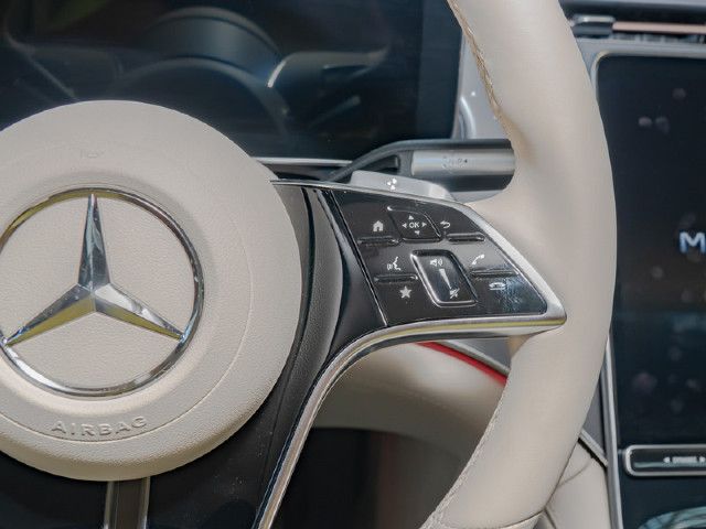 Mercedes-Benz EQS 450 Sedan