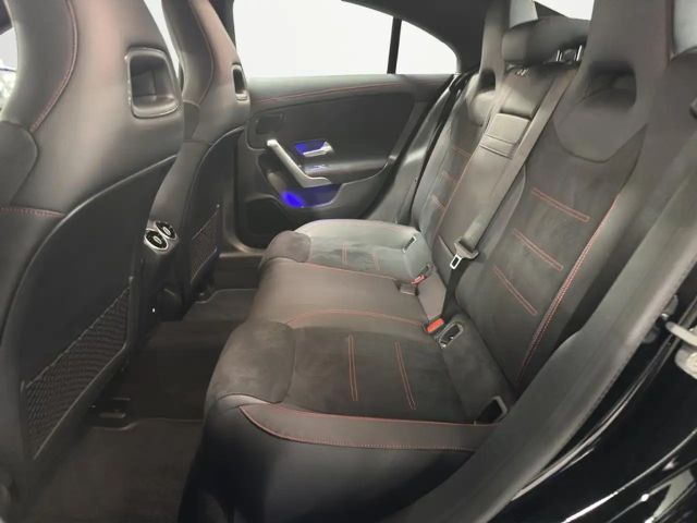 Mercedes-Benz CLA 200 AMG Line Coupé