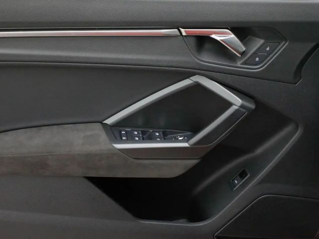 Audi RS Q3 RS-Abgas 360° SONOS AHK Pano SHZ