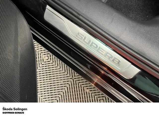 Skoda Superb 2.0 TDI Combi Style Style