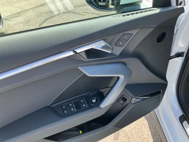 Audi A3 30 TFSI Sedan