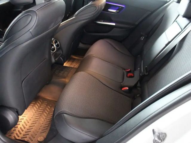 Mercedes-Benz C 220 AVANTGARDE C 220 d Sedan