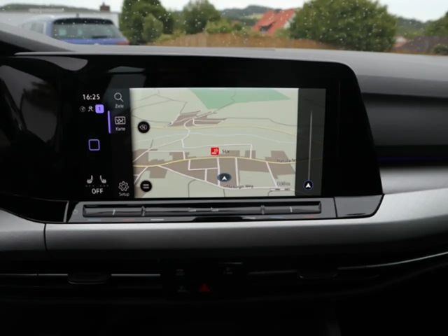 Volkswagen Golf 1.0 TSI Life Variant