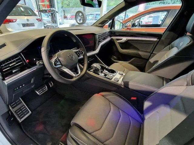 Volkswagen Touareg 4Motion R-Line