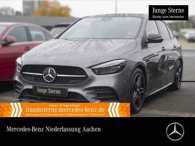 Mercedes-Benz B 180 AMG Line Sedan