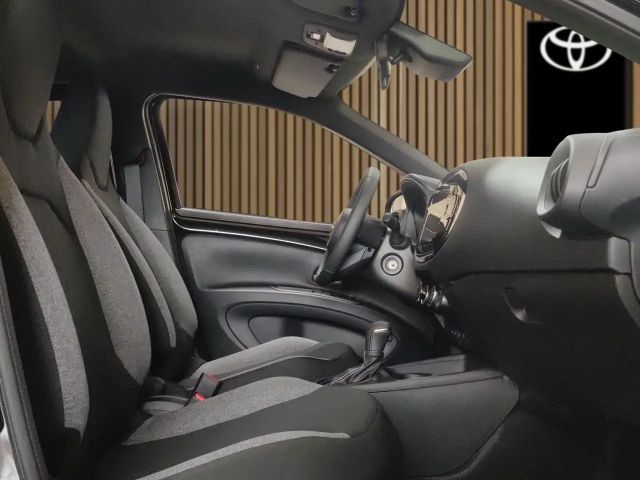 Toyota Aygo X Business Hatchback