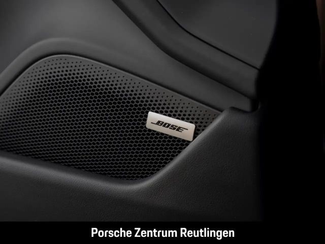 Porsche Taycan 4S Cross Turismo