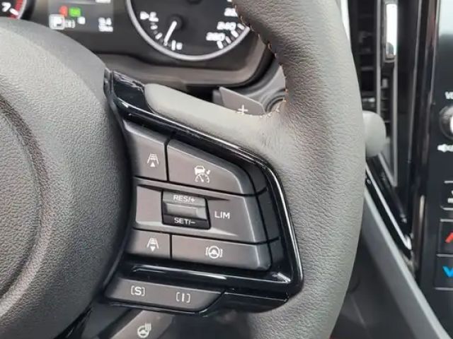 Subaru Forester 2.0 Platinum MJ 25