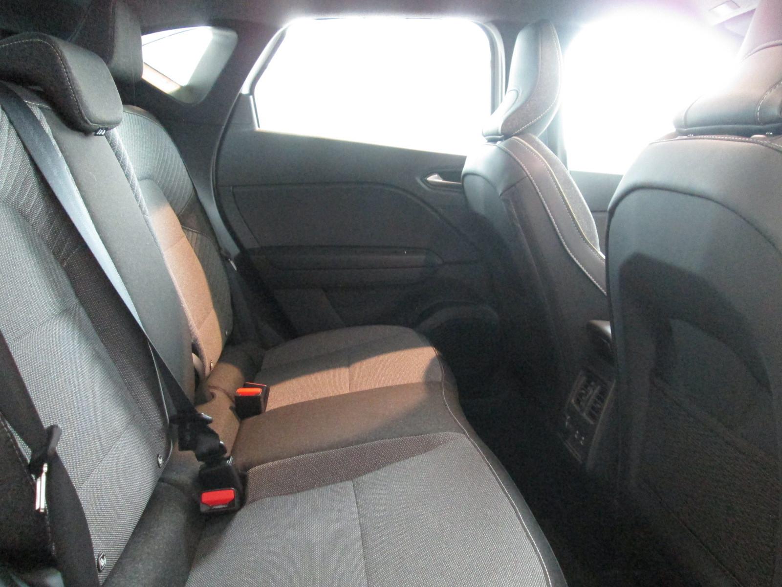 Renault Captur EDC Hybrid Techno