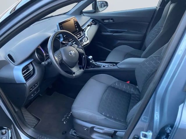 Toyota C-HR Hybride Team D