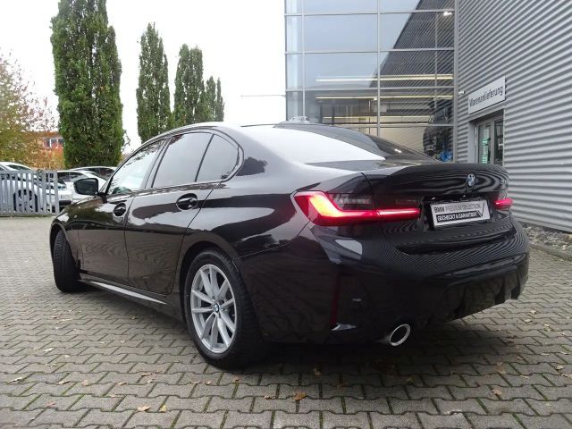 BMW 320 320d M-Sport Sedan