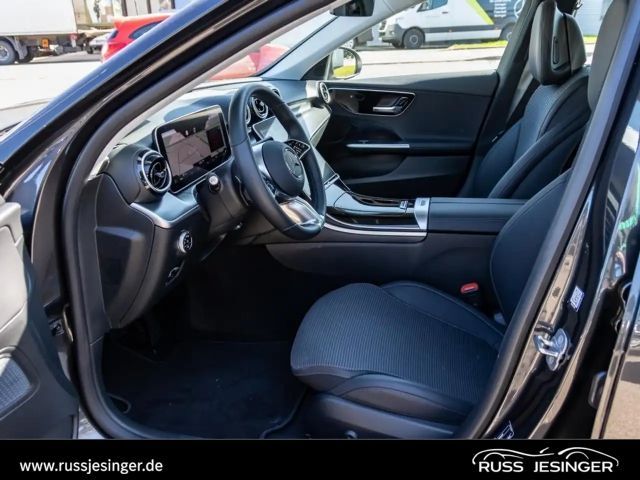 Mercedes-Benz C 200 AVANTGARDE Sedan