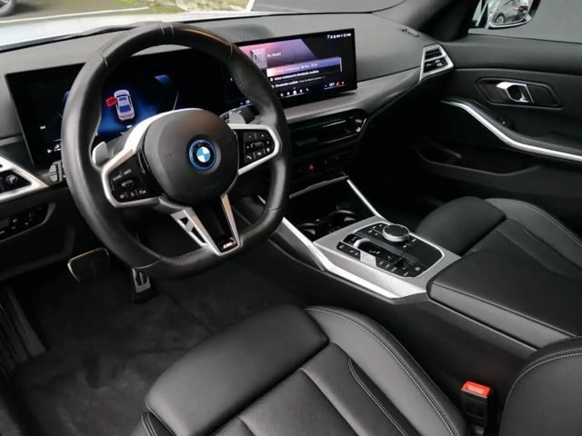 BMW 330 330e M-Sport Sedan