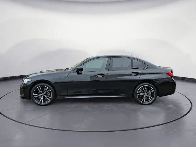 BMW 320 320i M-Sport Sedan xDrive