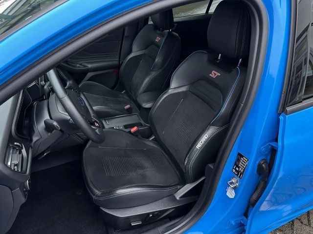 Ford Focus EcoBoost ST Line