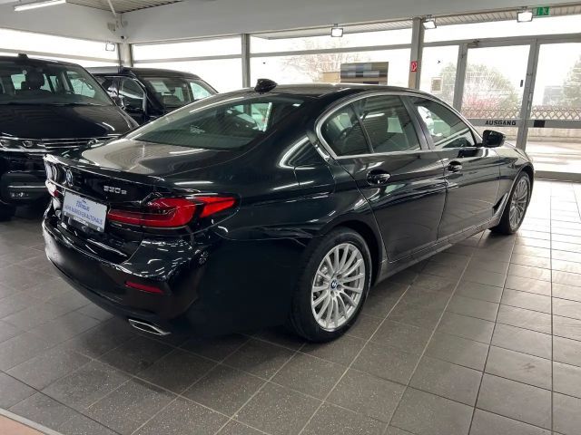 BMW 530 530e Sedan