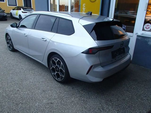 Opel Astra Sports Tourer Ultimate