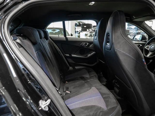 BMW 135 135i Sedan xDrive