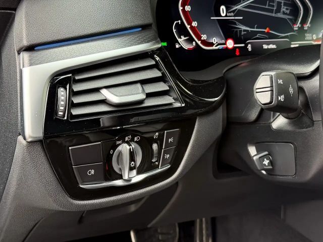 BMW 545 545e Sedan xDrive