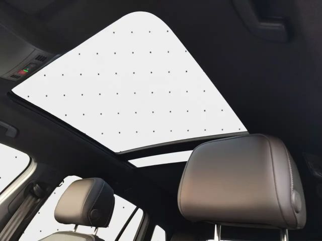 Volkswagen Tiguan 2.0 TDI DSG R-Line Style