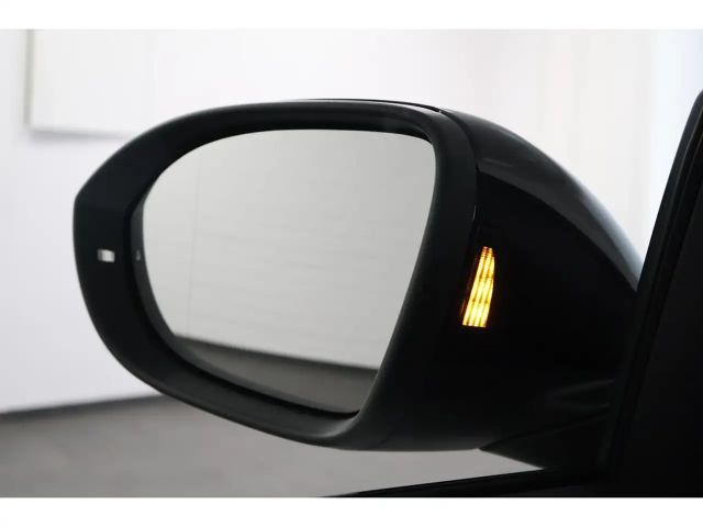 Volkswagen T-Roc 1.5 TSI Cabriolet R-Line