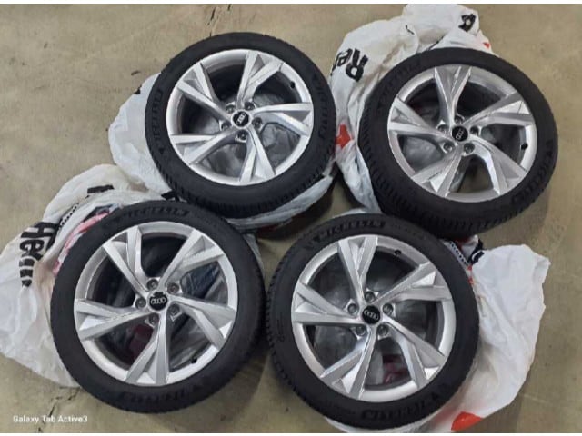 Audi A4 35 TFSI Avant S-Line S-Tronic