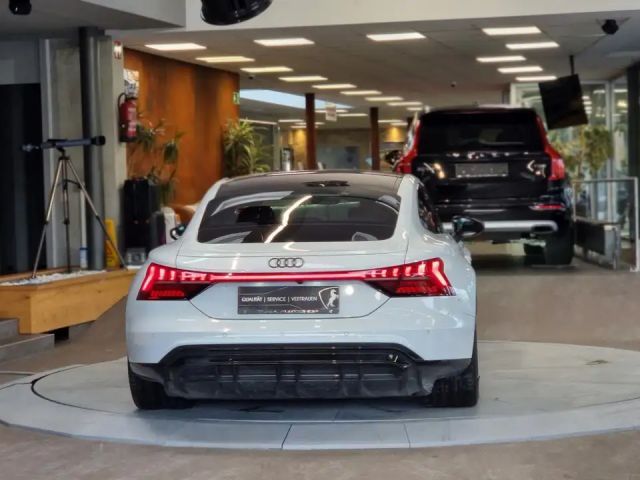 Audi e-tron GT e-tron GT Aut. *Glasdach*Virtual-Cockpit*Head-up*3