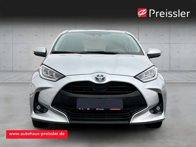 Toyota Yaris Hatchback Hybride Team D