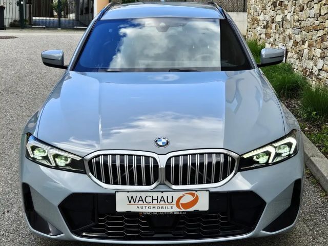 BMW 330 330i Touring xDrive