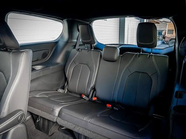 Chrysler Pacifica Touring eHybrid