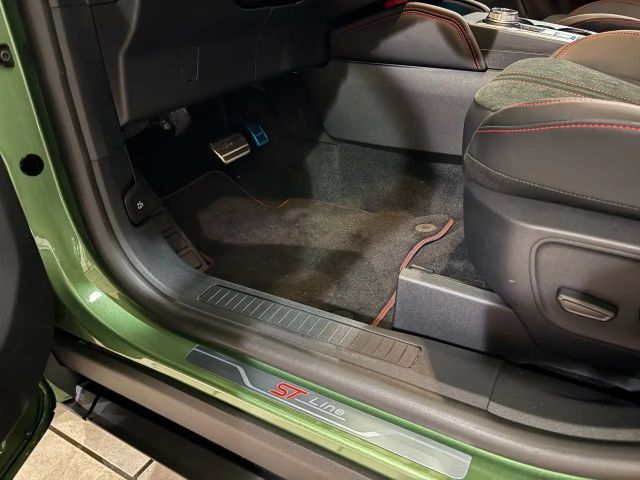 Ford Kuga Plug in Hybrid ST Line X