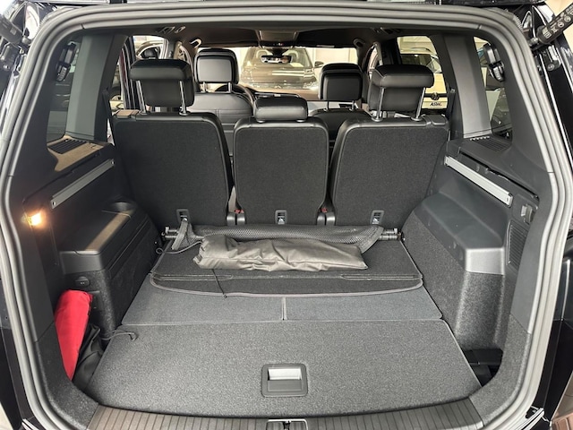 Volkswagen Touran 1.5 TSI DSG