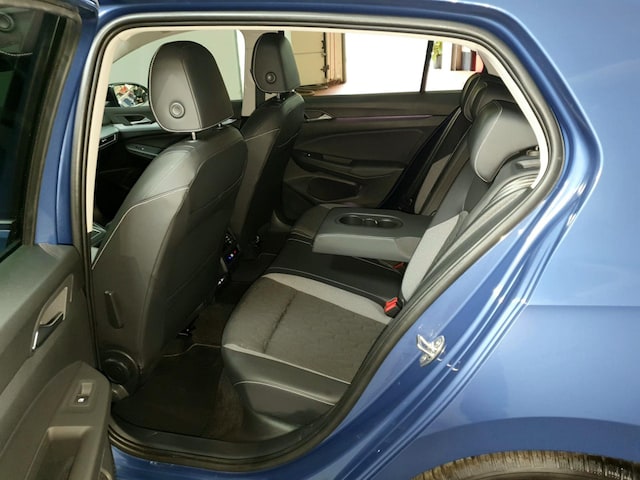 Volkswagen Golf 1.5 eTSI DSG