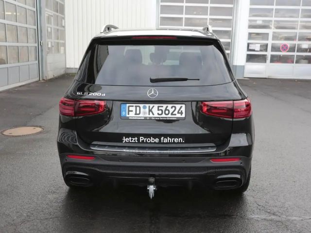 Mercedes-Benz GLB 200 AMG Line GLB 200 d