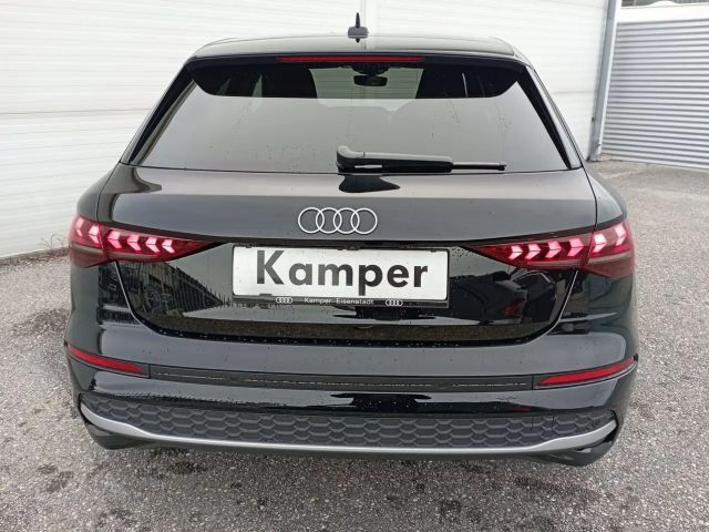 Audi A3 30 TFSI Sedan