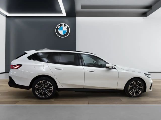 BMW 530 530e Touring