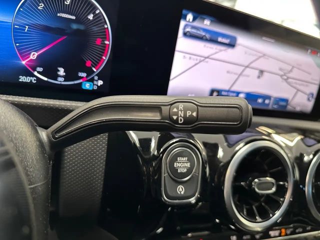 Mercedes-Benz A 200 A 200 d