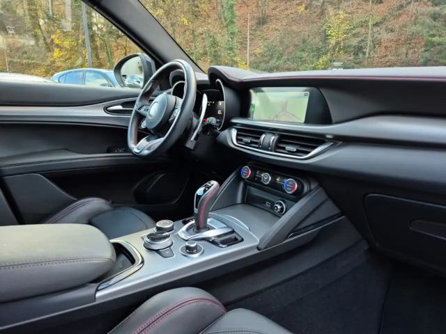 Alfa Romeo Stelvio Q4