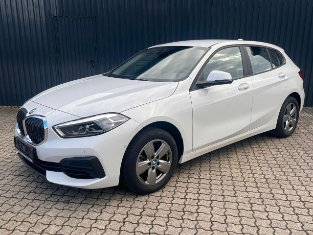 BMW 116 116i 5-deurs Sedan